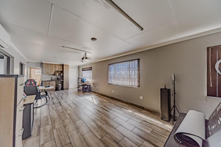 Commercial Property for Sale in Alrode South Gauteng