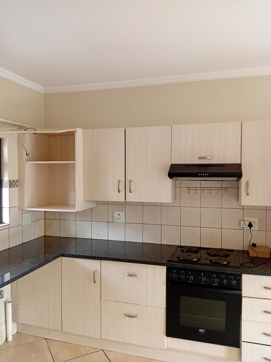 2 Bedroom Property for Sale in Villieria Gauteng