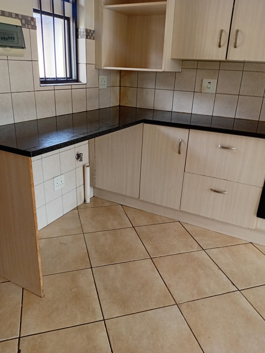 2 Bedroom Property for Sale in Villieria Gauteng