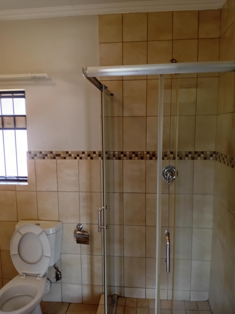 2 Bedroom Property for Sale in Villieria Gauteng