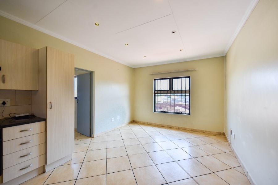2 Bedroom Property for Sale in Villieria Gauteng
