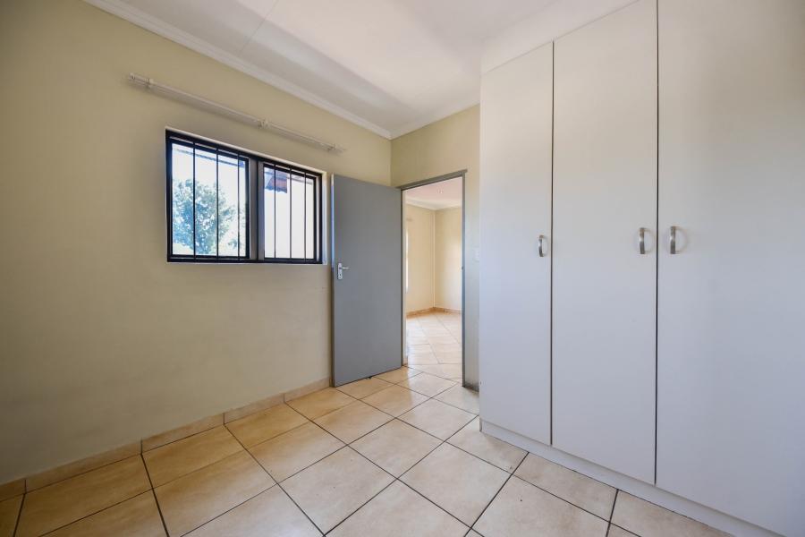 2 Bedroom Property for Sale in Villieria Gauteng