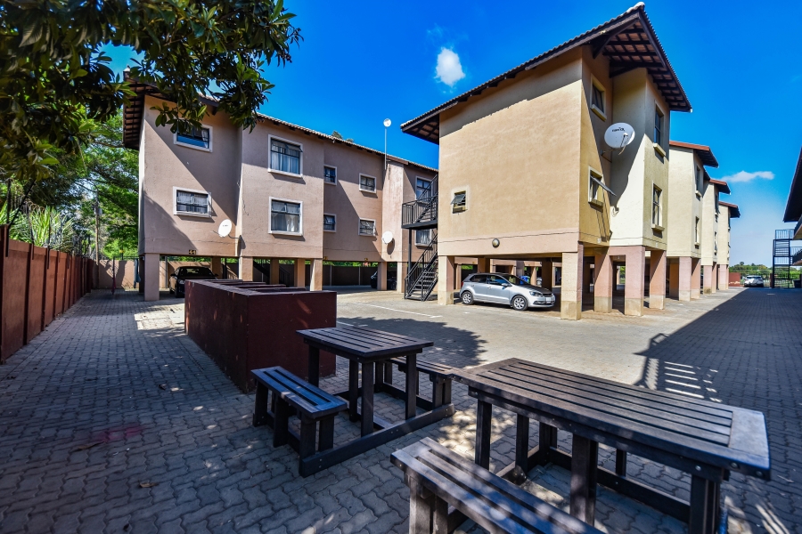 2 Bedroom Property for Sale in Villieria Gauteng
