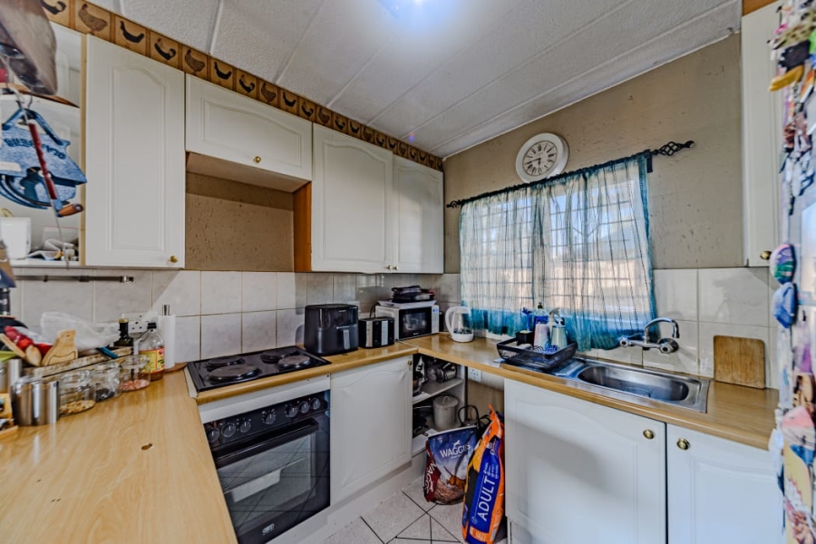 2 Bedroom Property for Sale in Glenvista Gauteng