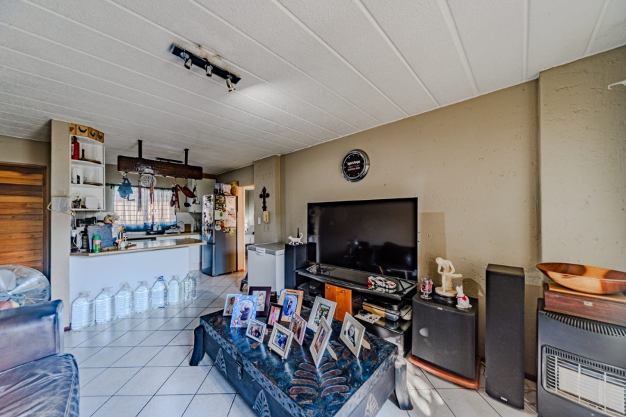 2 Bedroom Property for Sale in Glenvista Gauteng