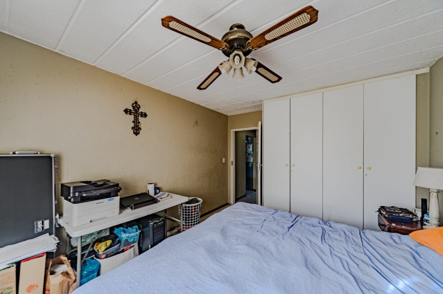 2 Bedroom Property for Sale in Glenvista Gauteng