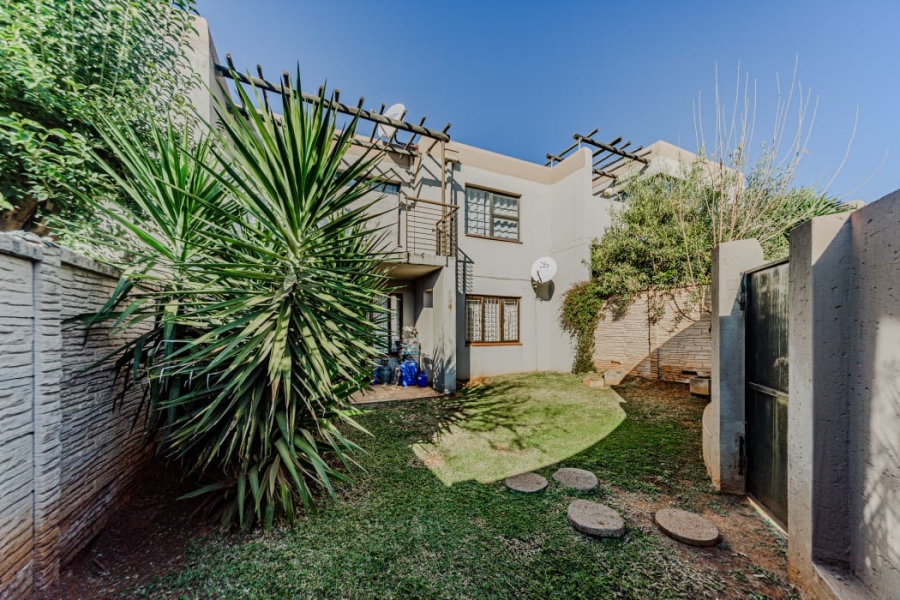 2 Bedroom Property for Sale in Glenvista Gauteng