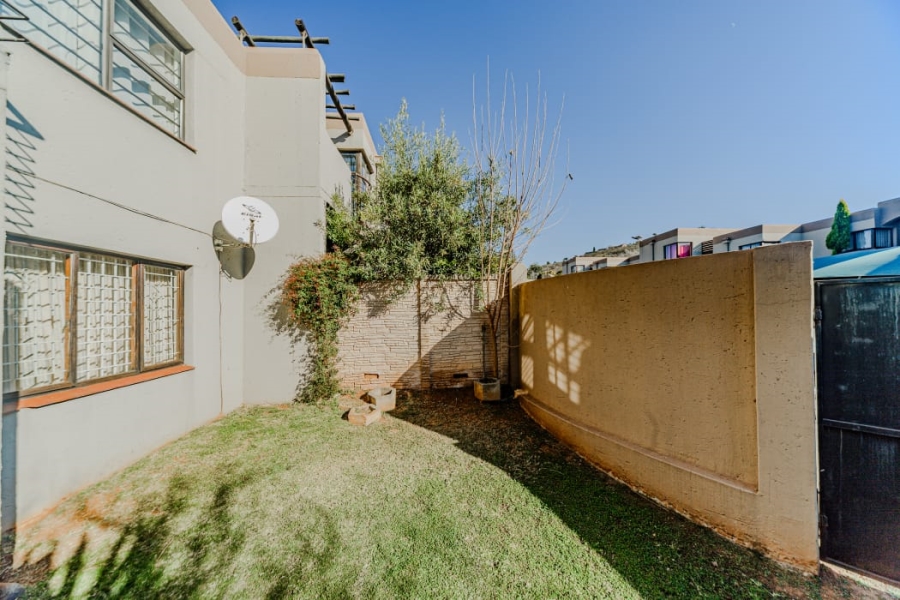 2 Bedroom Property for Sale in Glenvista Gauteng