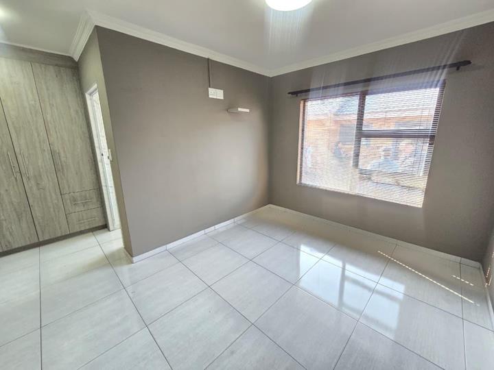 3 Bedroom Property for Sale in Brackenhurst Gauteng
