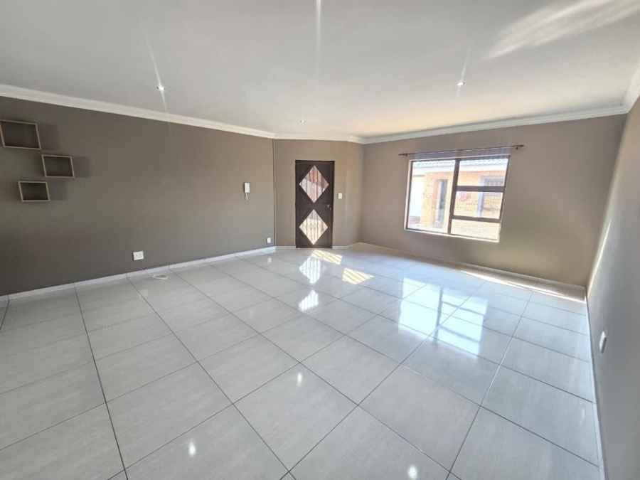3 Bedroom Property for Sale in Brackenhurst Gauteng