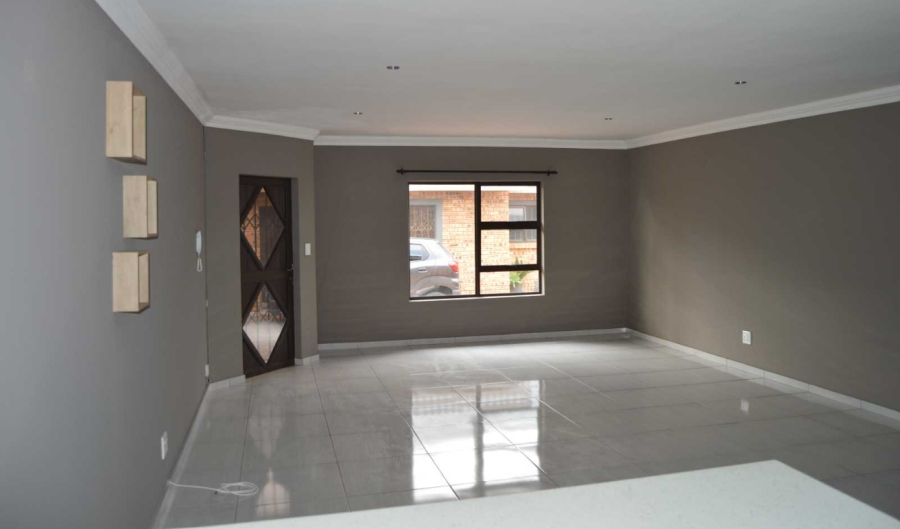 3 Bedroom Property for Sale in Brackenhurst Gauteng