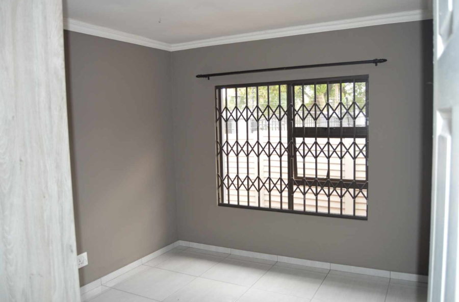 3 Bedroom Property for Sale in Brackenhurst Gauteng