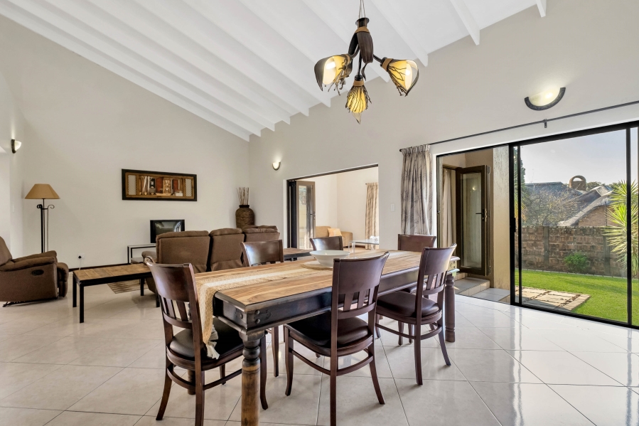 4 Bedroom Property for Sale in Gallo Manor Gauteng