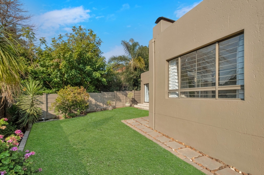 4 Bedroom Property for Sale in Gallo Manor Gauteng