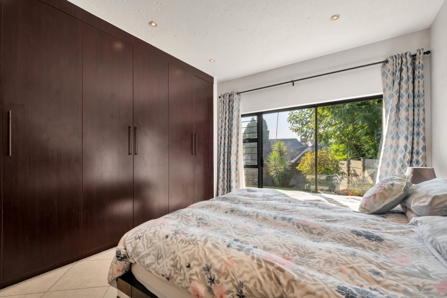 4 Bedroom Property for Sale in Gallo Manor Gauteng