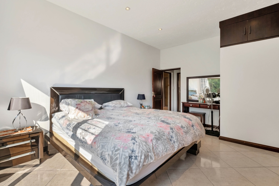 4 Bedroom Property for Sale in Gallo Manor Gauteng