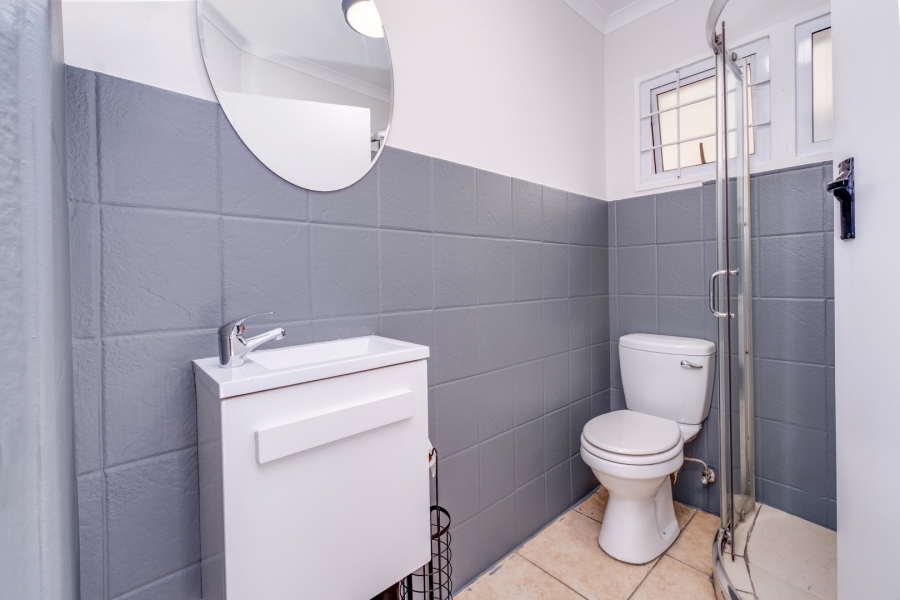To Let 3 Bedroom Property for Rent in Bromhof Gauteng