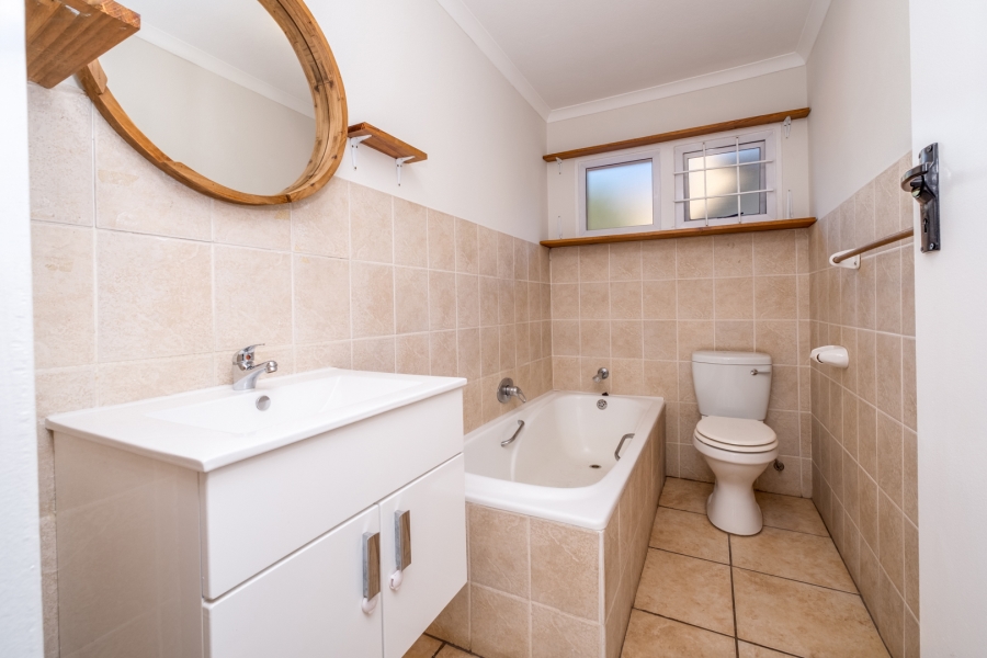 To Let 3 Bedroom Property for Rent in Bromhof Gauteng