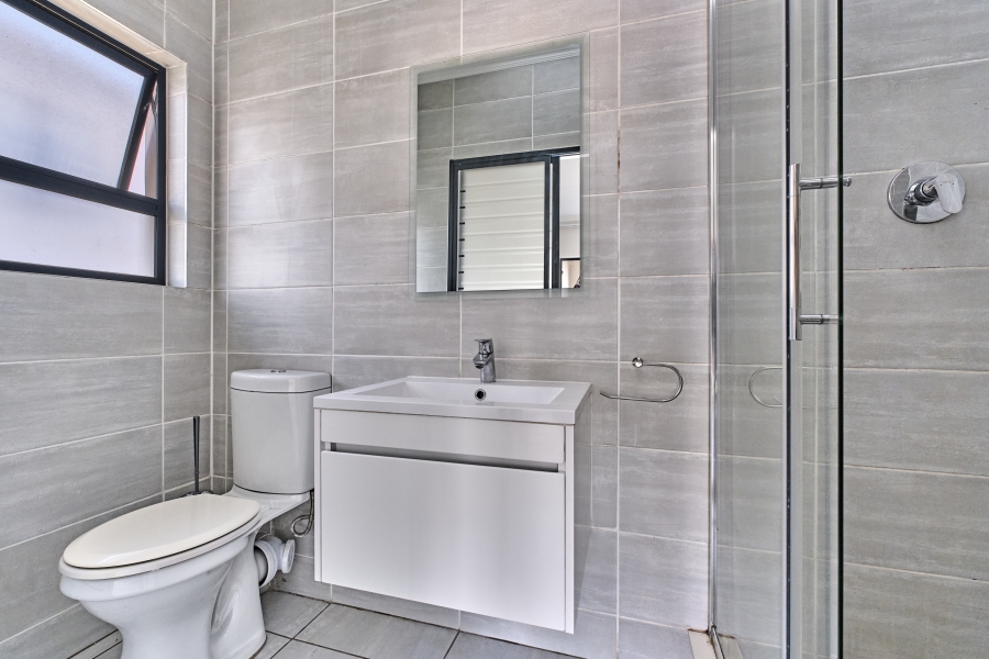 1 Bedroom Property for Sale in Waterfall Gauteng