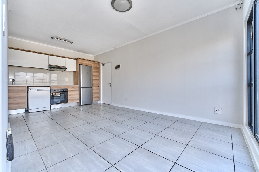 1 Bedroom Property for Sale in Waterfall Gauteng