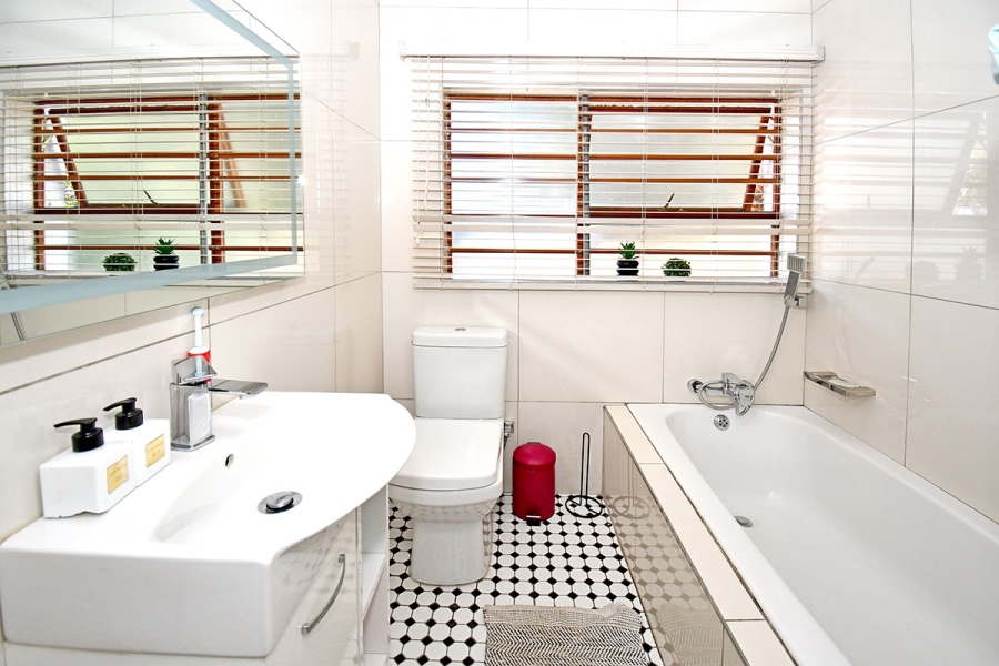 4 Bedroom Property for Sale in Bedfordview Gauteng