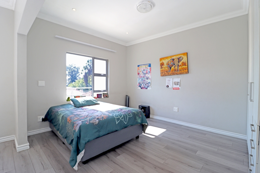 4 Bedroom Property for Sale in Glenhazel Gauteng