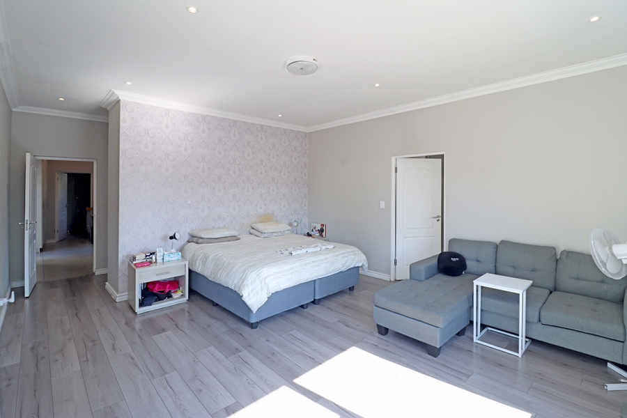 4 Bedroom Property for Sale in Glenhazel Gauteng