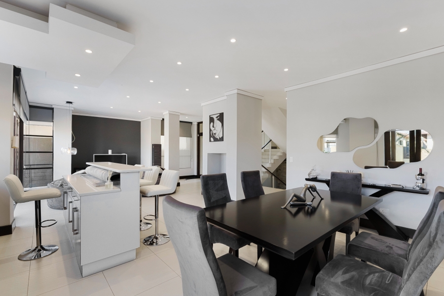 4 Bedroom Property for Sale in Bryanston Gauteng