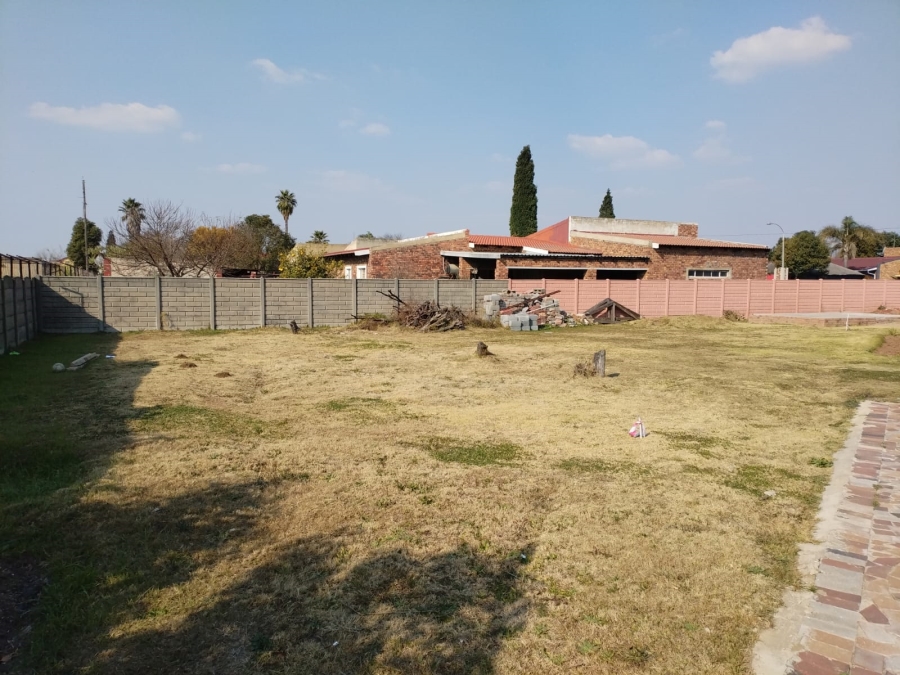 0 Bedroom Property for Sale in Windmill Park Gauteng