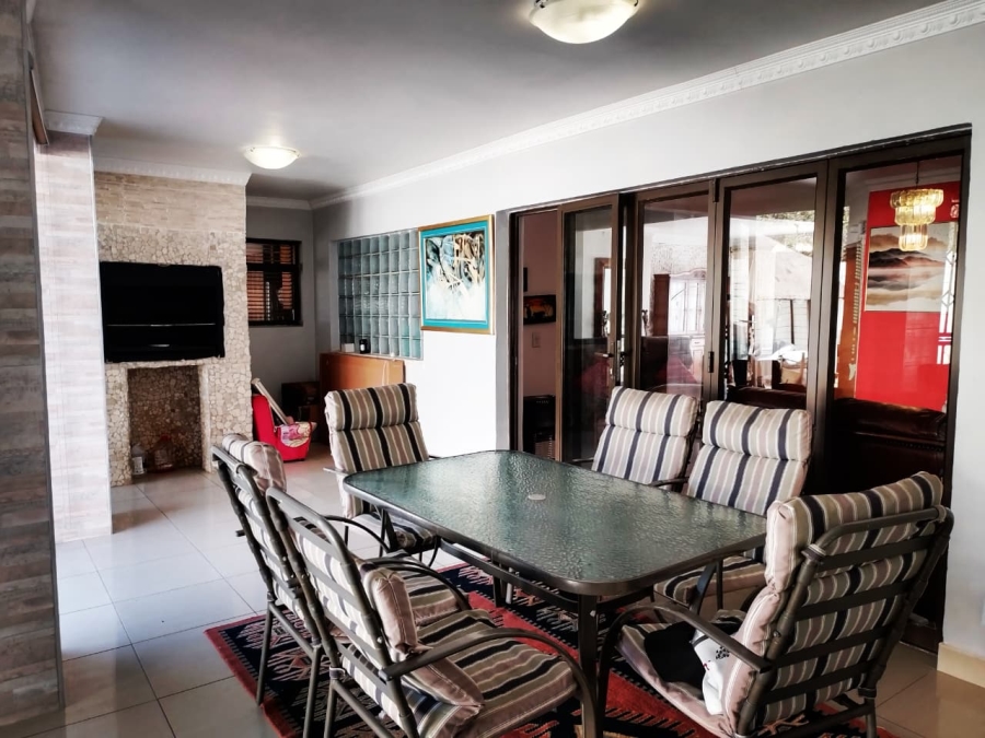 4 Bedroom Property for Sale in Brackendowns Gauteng