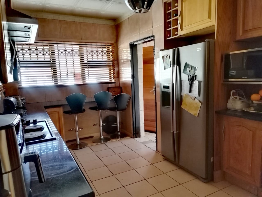 4 Bedroom Property for Sale in Brackendowns Gauteng