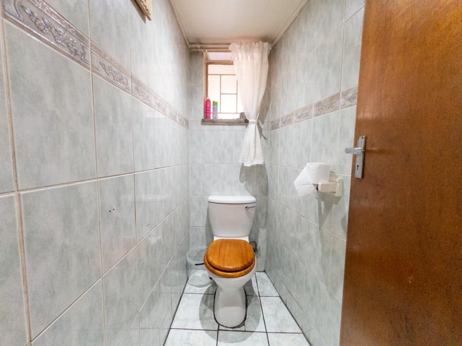 5 Bedroom Property for Sale in Brenthurst Gauteng