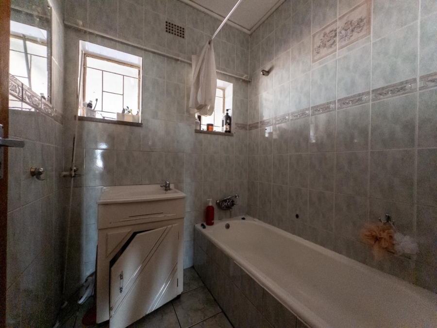 5 Bedroom Property for Sale in Brenthurst Gauteng