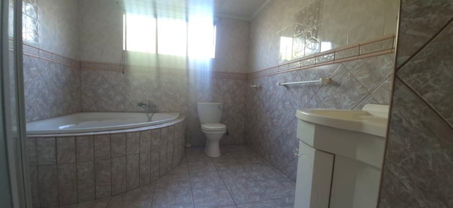 5 Bedroom Property for Sale in Brenthurst Gauteng