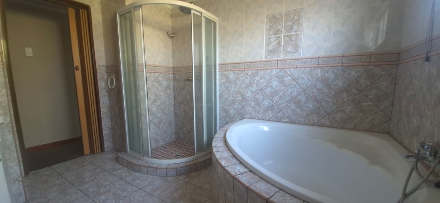 5 Bedroom Property for Sale in Brenthurst Gauteng