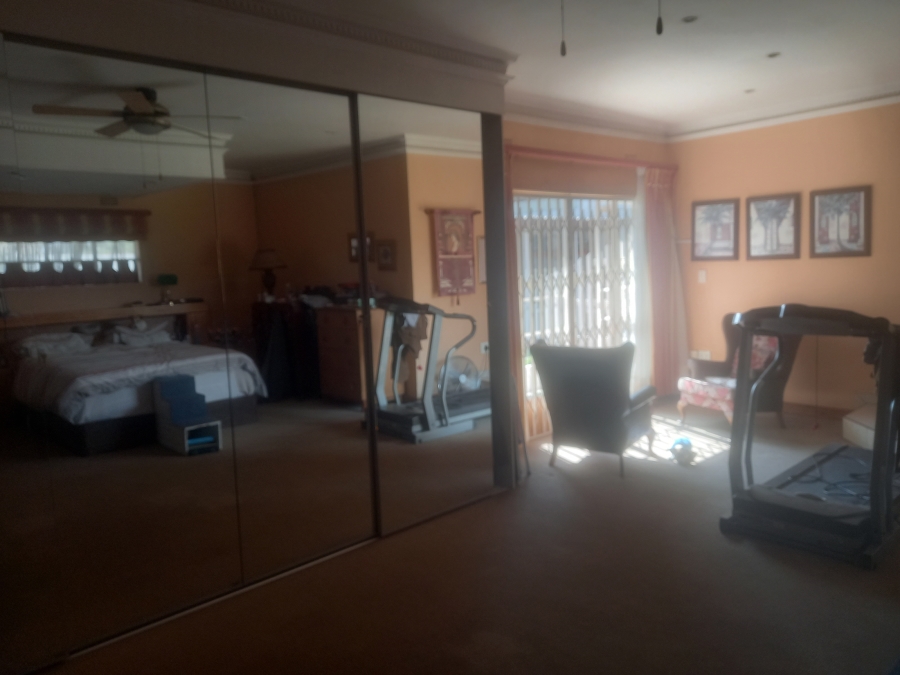 7 Bedroom Property for Sale in Birchleigh Gauteng