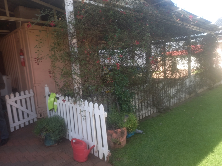 7 Bedroom Property for Sale in Birchleigh Gauteng