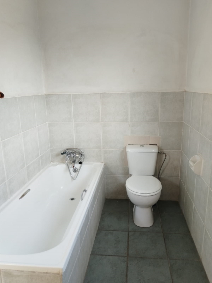 To Let 1 Bedroom Property for Rent in Birchleigh Gauteng