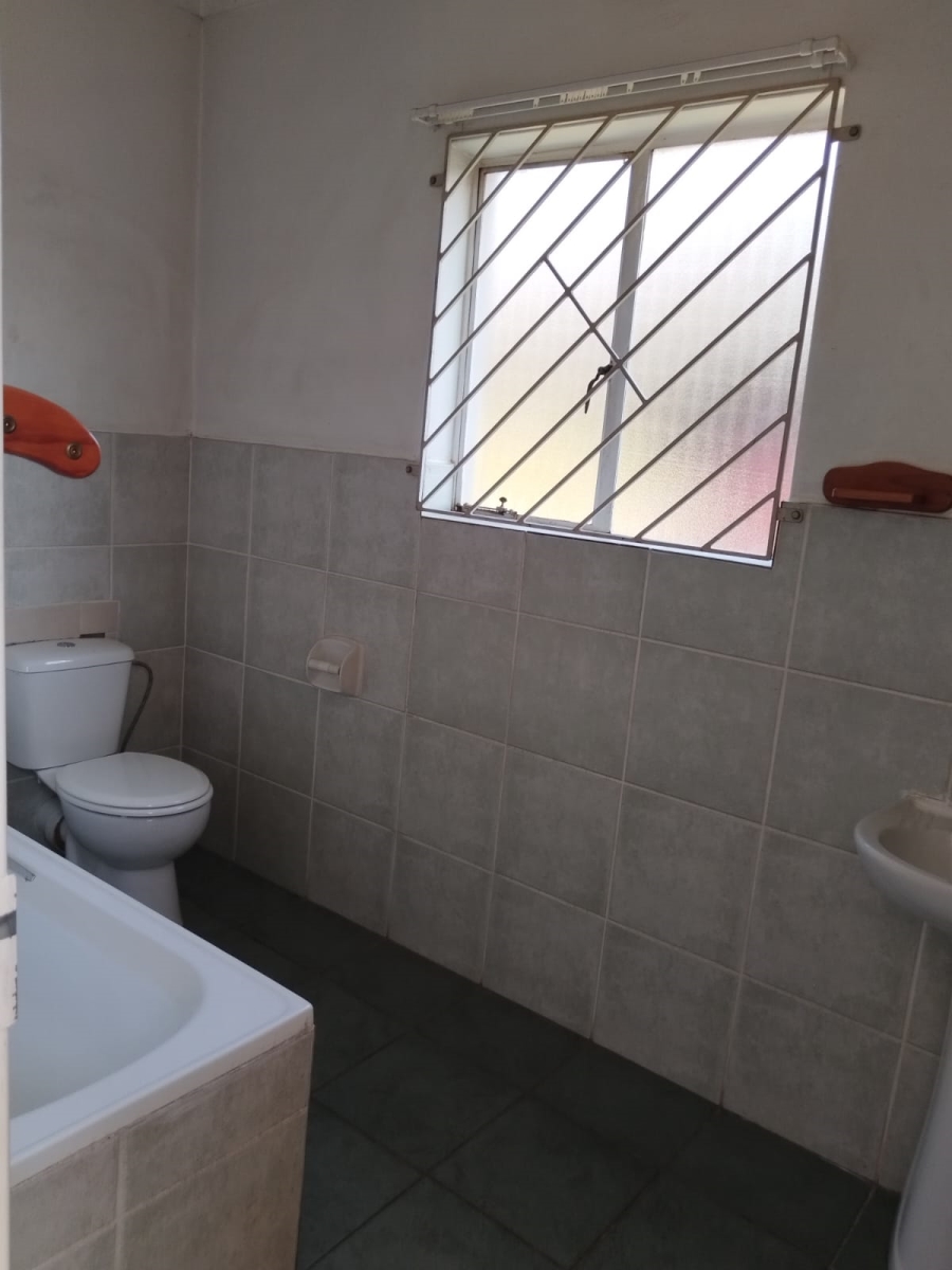 To Let 1 Bedroom Property for Rent in Birchleigh Gauteng