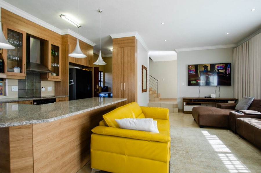 3 Bedroom Property for Sale in Rua Vista Gauteng