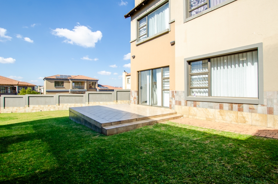 3 Bedroom Property for Sale in Rua Vista Gauteng