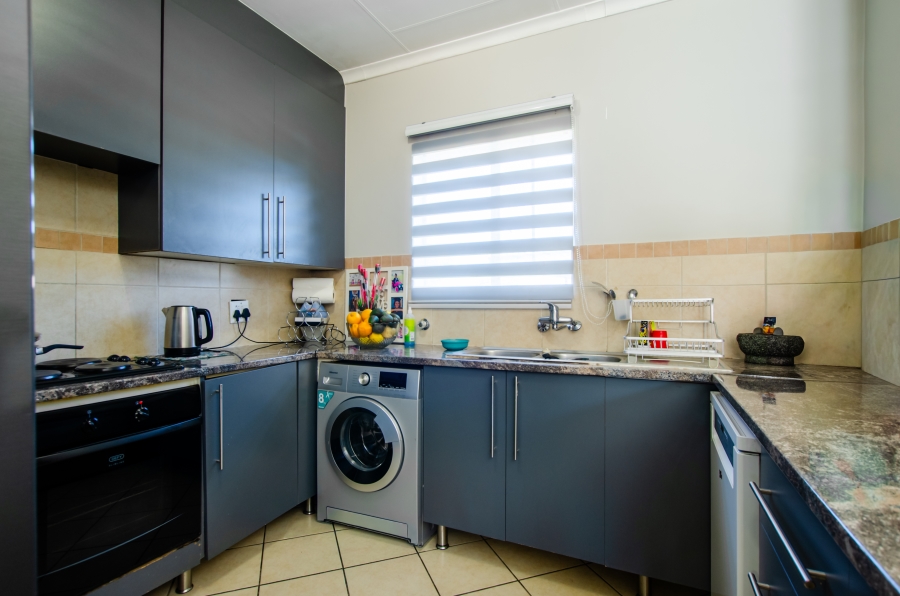 2 Bedroom Property for Sale in Monavoni A H Gauteng