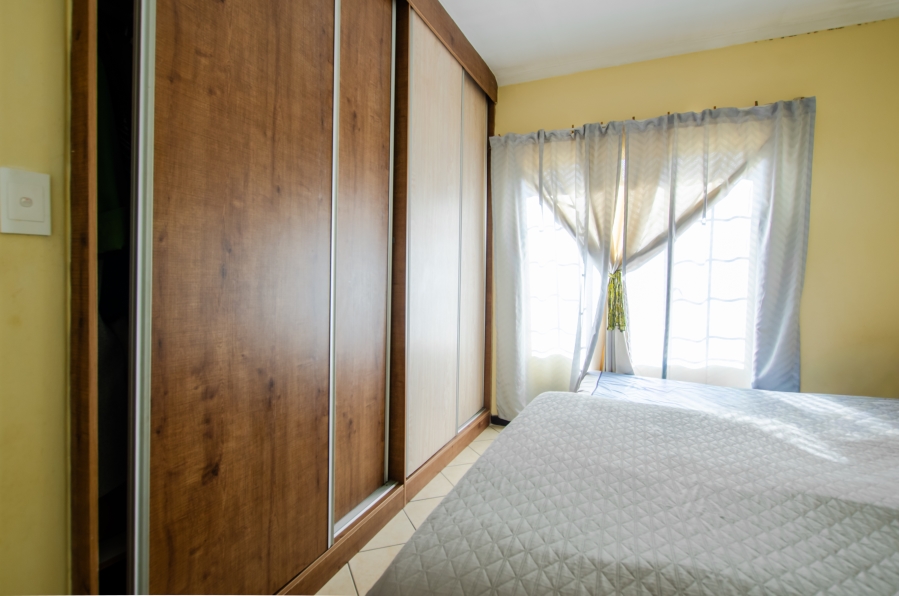2 Bedroom Property for Sale in Monavoni A H Gauteng