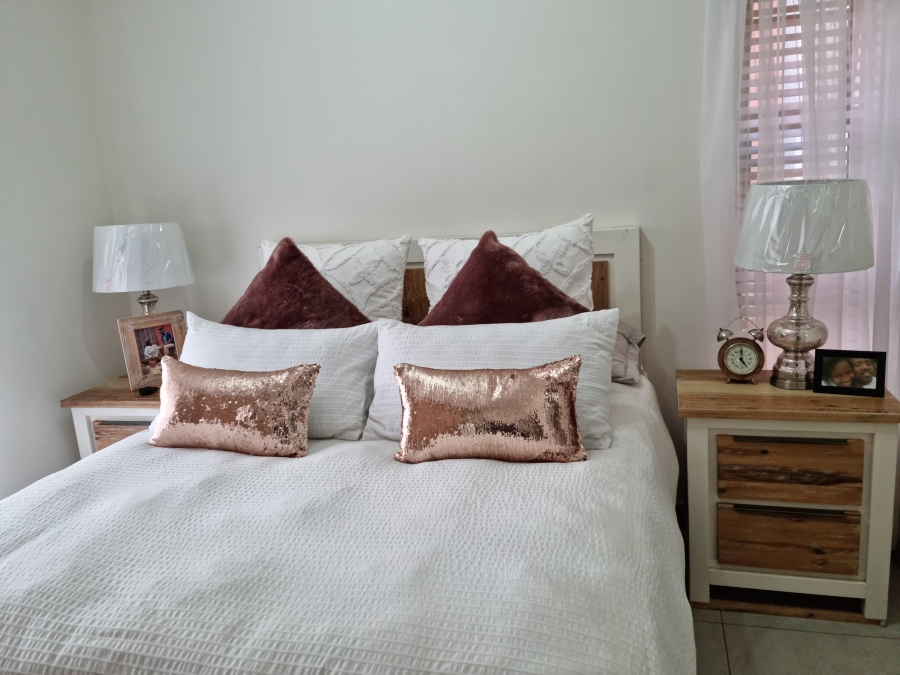 To Let 3 Bedroom Property for Rent in Glen Marais Gauteng