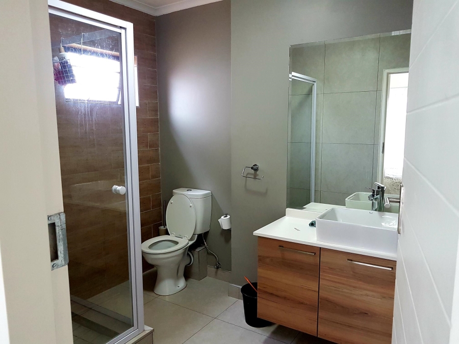 To Let 3 Bedroom Property for Rent in Glen Marais Gauteng