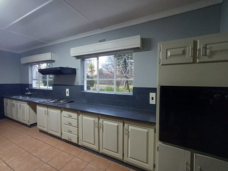 4 Bedroom Property for Sale in Flora Gardens Gauteng