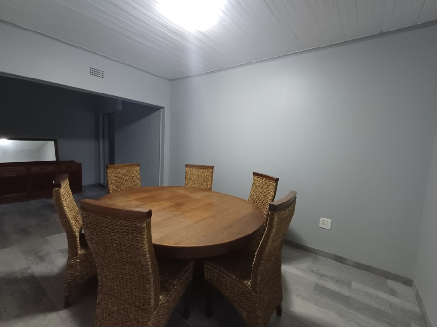 4 Bedroom Property for Sale in Flora Gardens Gauteng