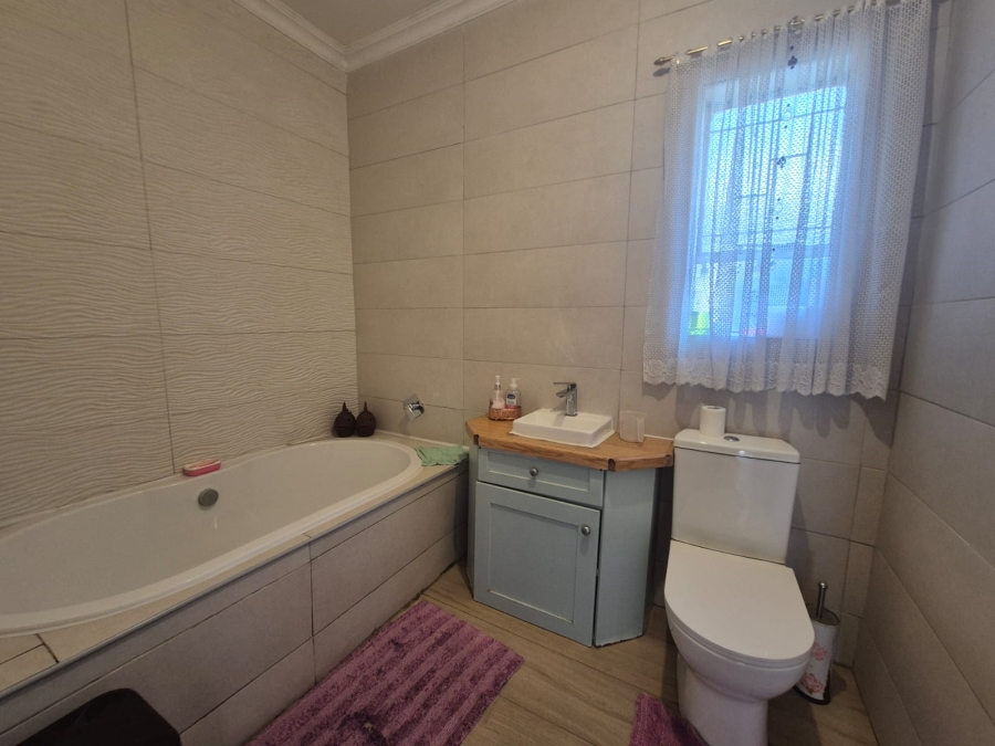 3 Bedroom Property for Sale in Vanderbijlpark SE 2 Gauteng