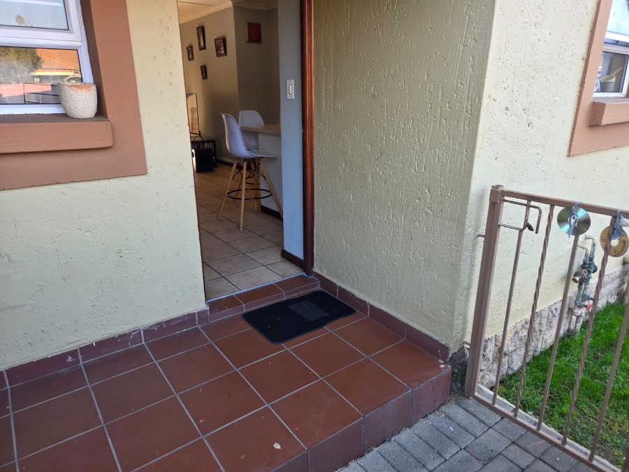 To Let 2 Bedroom Property for Rent in Sunninghill Gauteng