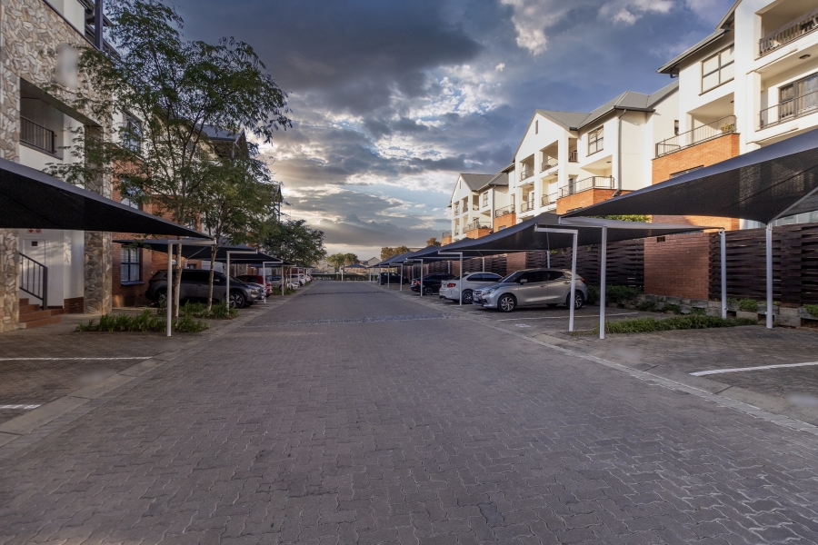 3 Bedroom Property for Sale in Greenstone Crest Gauteng